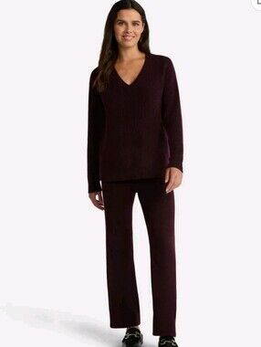 Time and Tru Women’s V Neck Sweater and Pants Set, 2-Piece, Burgundy Wine